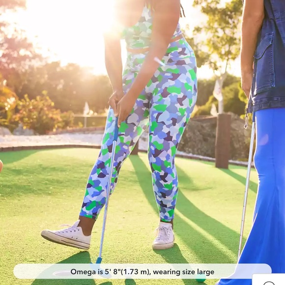 OFFLINE BY AERIE REAL ME CROSSOVER LEGGINGS - Picture 2 of 8